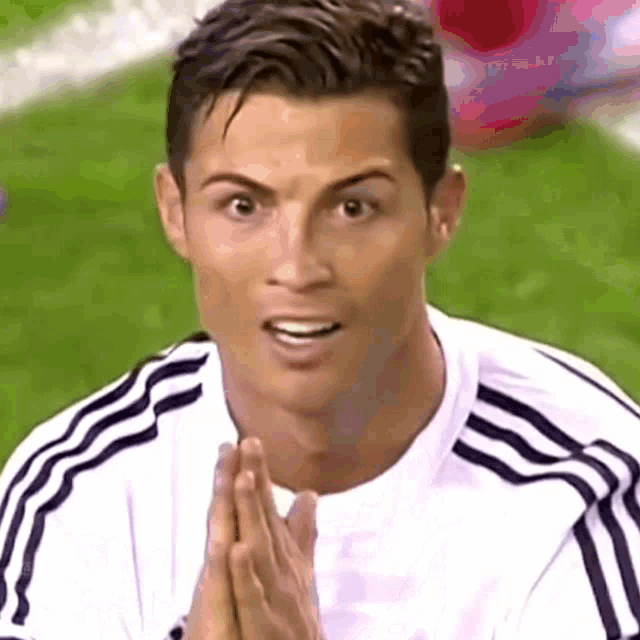 icegif 1724 Soccer Superstar Christiano Ronaldo Sued for Promoting Binance